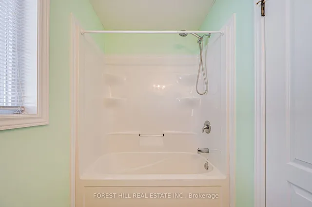 Additional image 25 of 55 Mooregate Cres Unit 15B