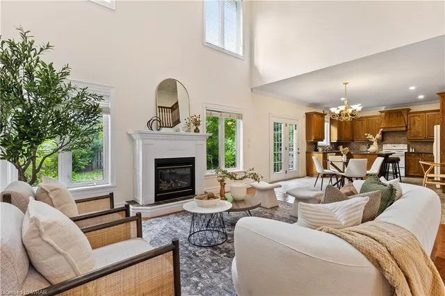 Additional image 9 of 413 Falconridge Dr