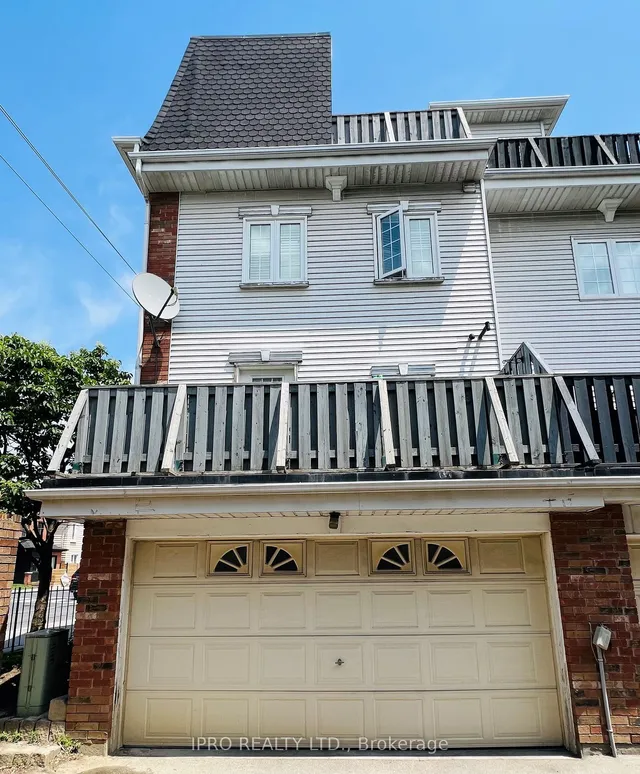 Additional image 35 of 1101 Dupont St