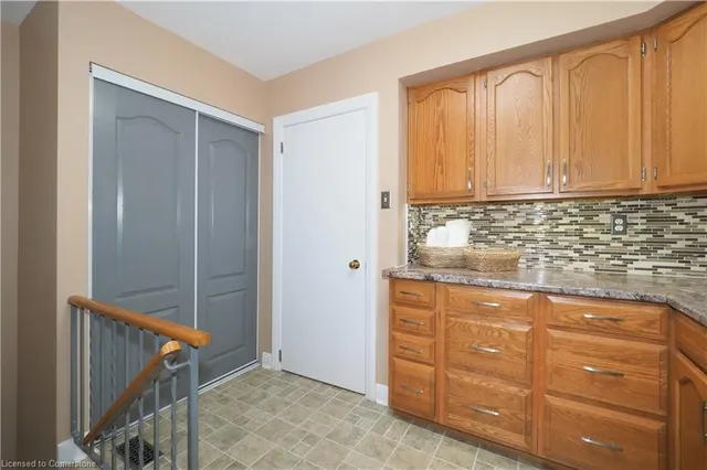 Additional image 25 of 69 Woodward Ave