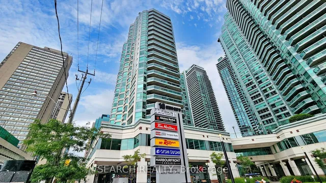 Additional image 40 of 10 Yonge St Unit 413