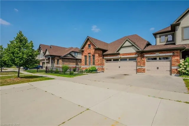 Additional image 49 of 205 Eden Oak Trail