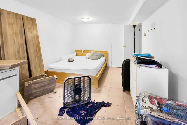 Additional image 29 of 575 Huron St