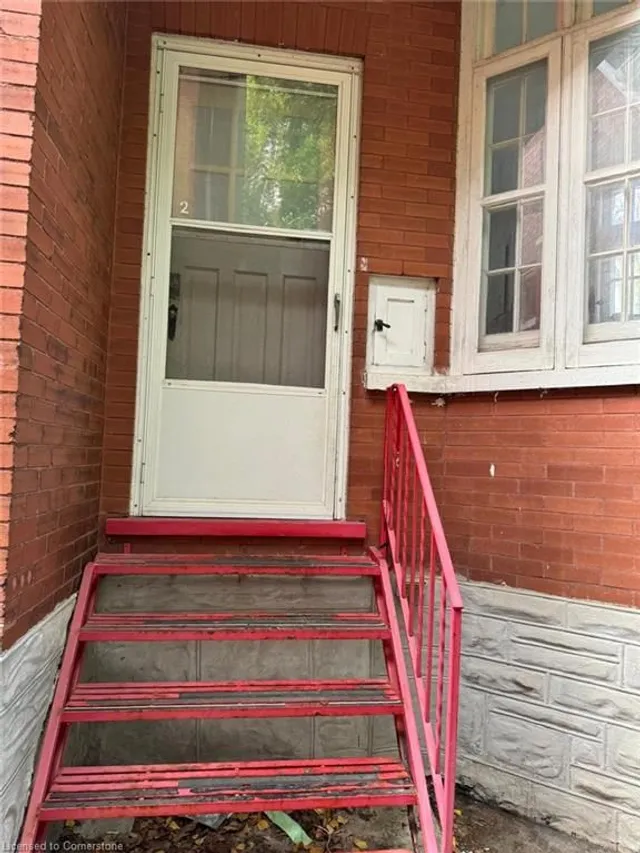 Additional image 24 of 32 Simeon St