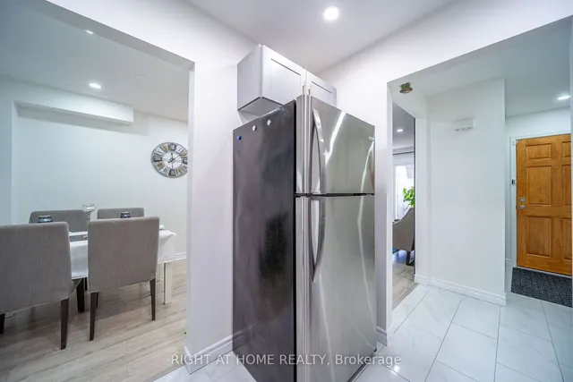 Additional image 23 of 12 Lace Fernway