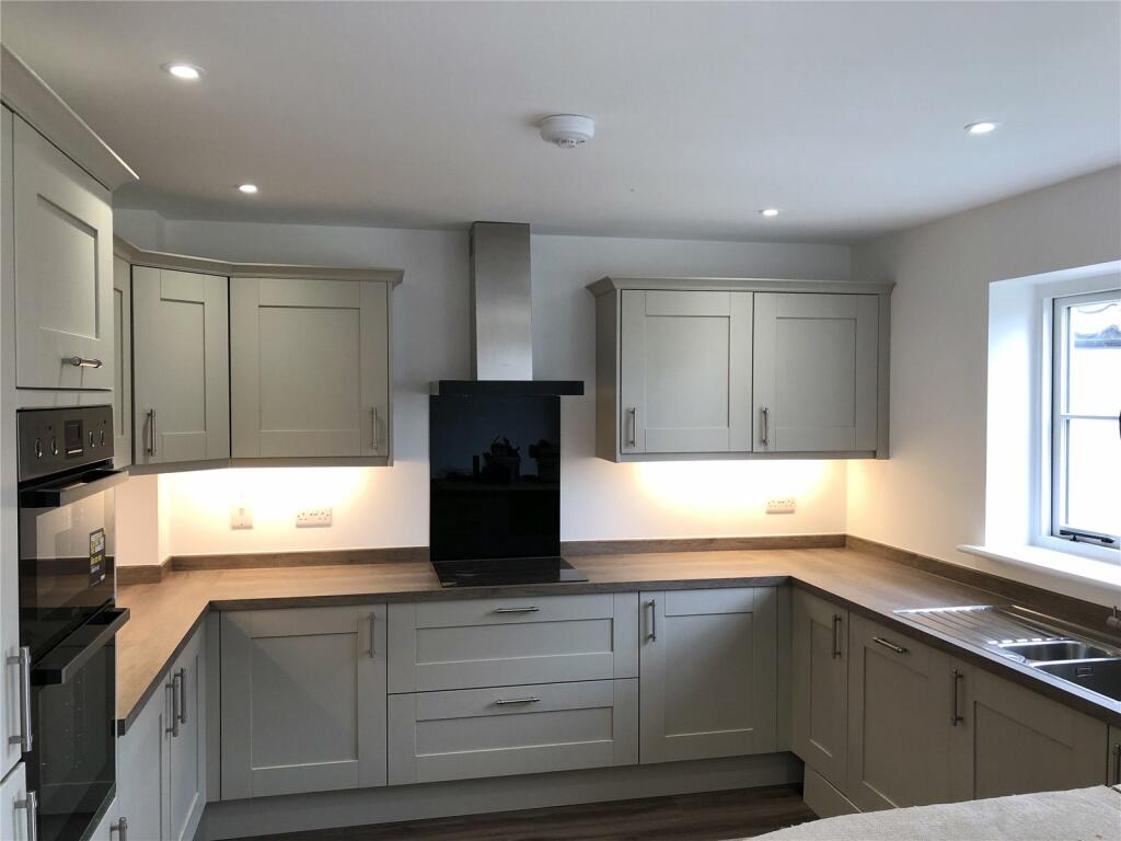 Additional image 4 of 19 Clayton Close, Yeovil, BA22