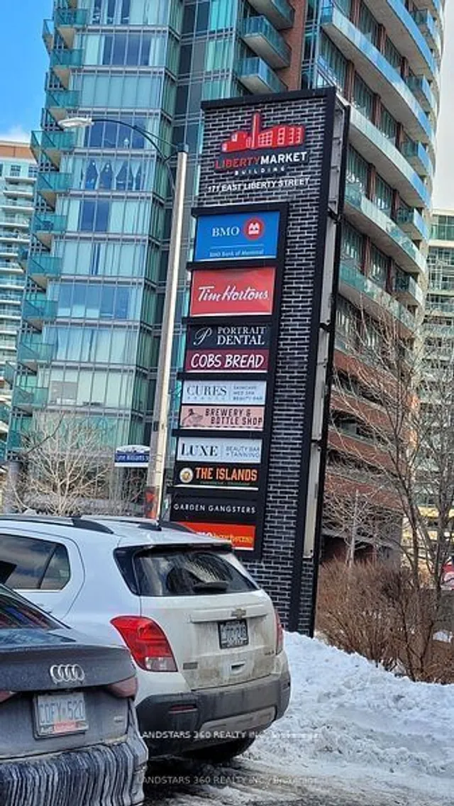 Additional image 29 of 49 East Liberty St Unit 2304