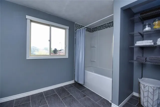 Additional image 31 of 244 MICHENER Cres