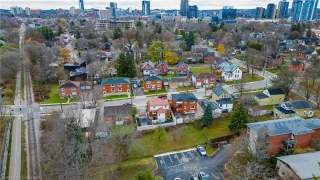 Additional image 28 of 236 Guelph St