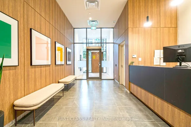 Additional image 5 of 81 Wellesley St Unit 908