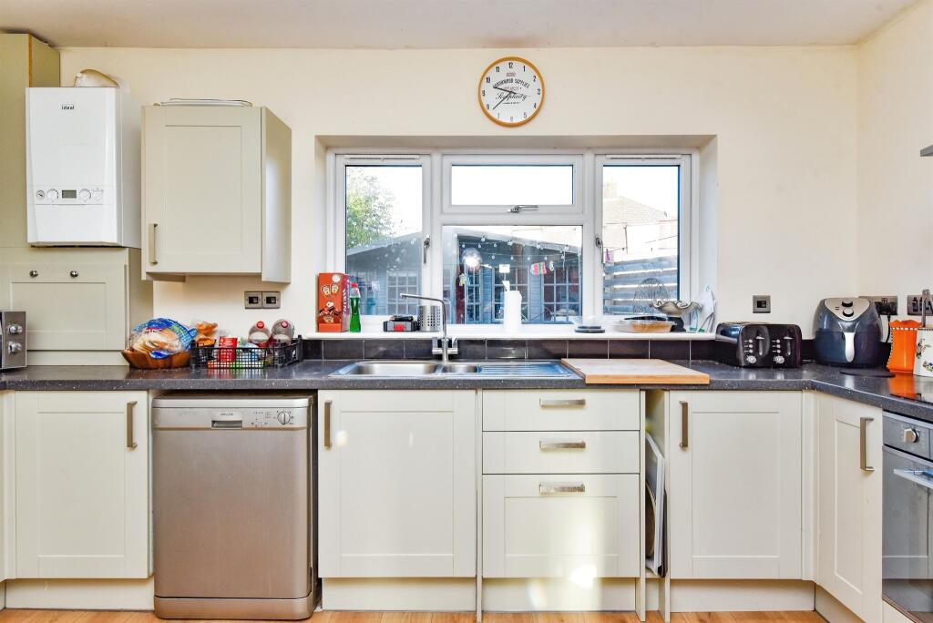 Additional image 5 of Longleat Close, Frome