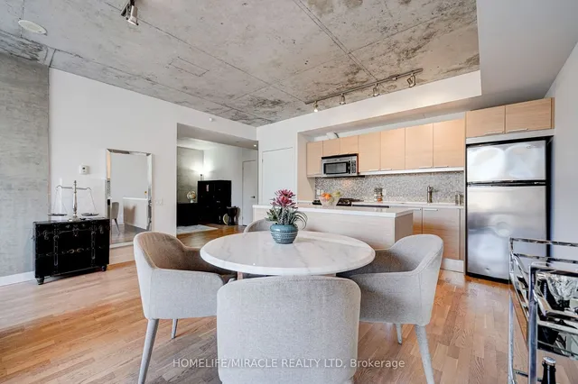Additional image 22 of 25 Oxley St Unit 701