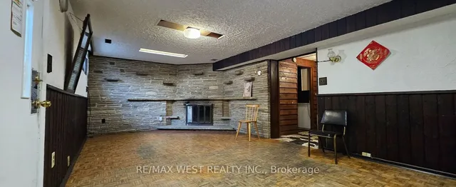 Additional image 20 of 18 Richgrove Dr