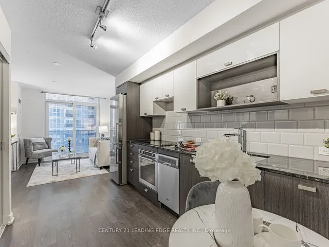 Additional image 8 of 255 Village Green Sq Unit 811