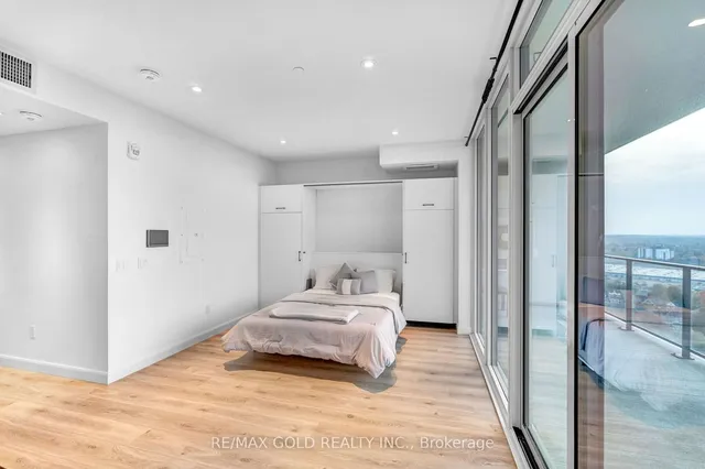 Additional image 8 of 741 King St Unit 1509