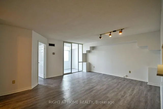 Additional image 8 of 88 Alton Towers Circ Unit 708