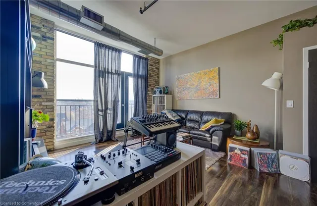 Additional image 10 of 120 Mansion St Unit 506