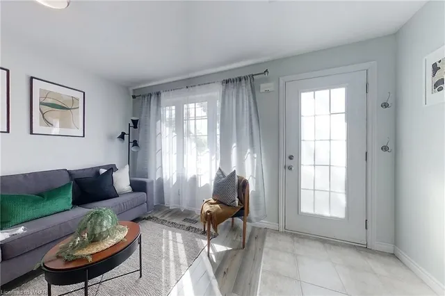 Additional image 4 of 758 Bleams Rd Unit A