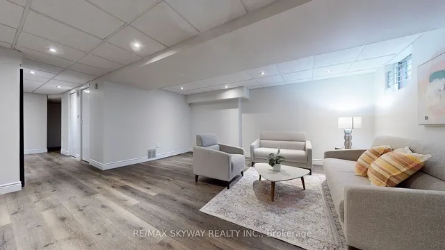 Additional image 27 of 38 Winter Gardens Tr