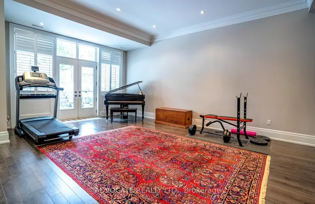 Additional image 35 of 210 Burndale Ave