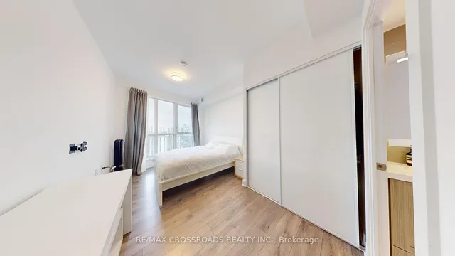 Additional image 33 of 585 Bloor St Unit 3418