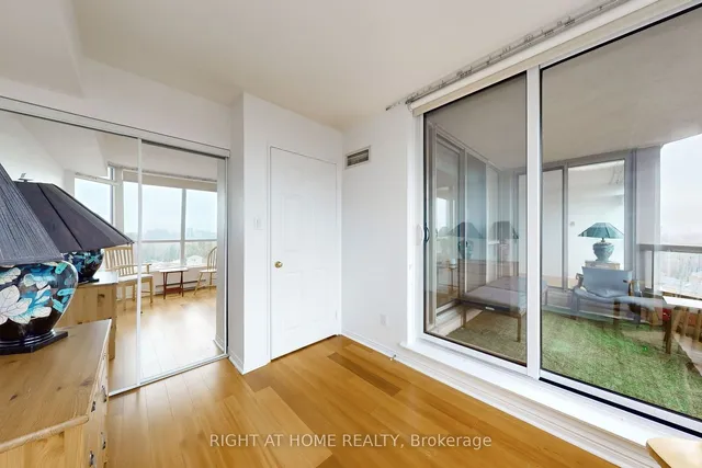 Additional image 33 of 10 Guildwood Pkwy Unit 1131