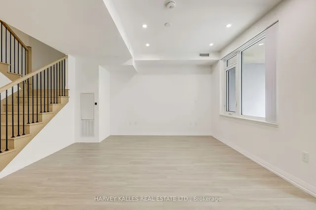 Additional image 10 of 50 Dunfield Ave Unit TH116