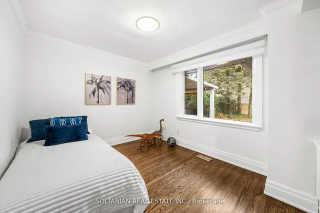 Additional image 19 of 38 Citation Dr