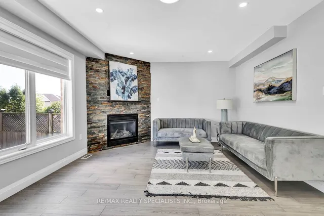 Additional image 18 of 92 Pebblecreek Dr