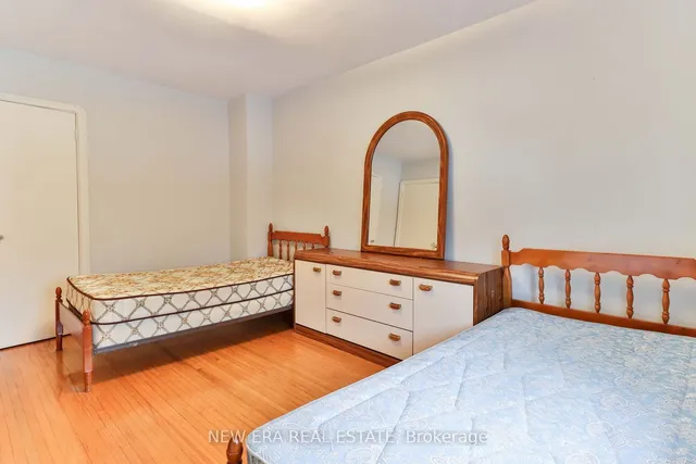 Additional image 19 of 27 Dell Park Ave