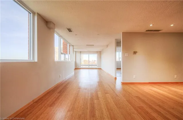 Additional image 14 of 20 Ellen St Unit 703