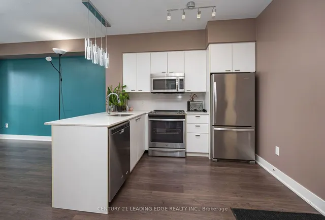 Additional image 29 of 30 Roehampton Ave Unit 506