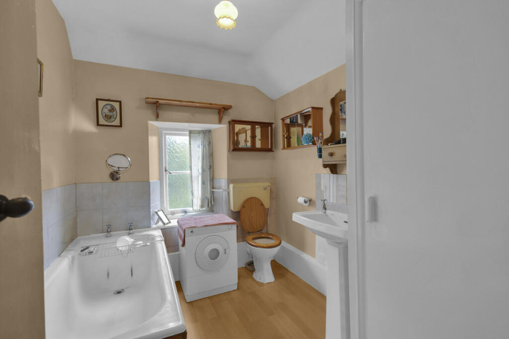 Additional image 4 of St. Thomas Street, Wells, BA5