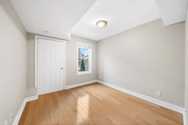 Additional image 19 of 12 Brian Peck Cres Unit 101