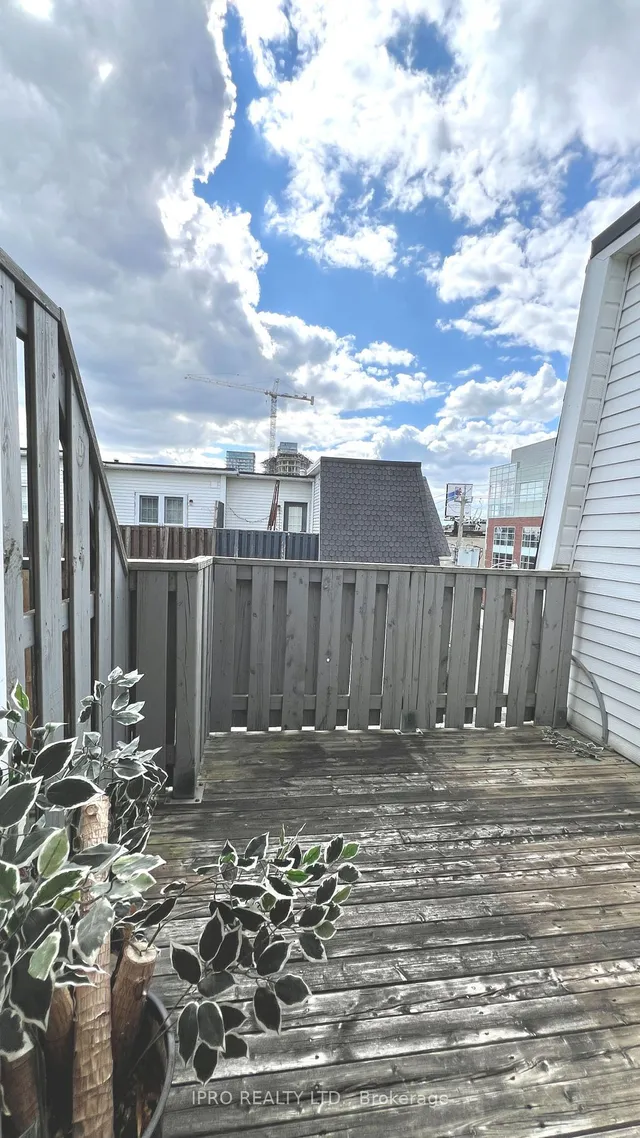 Additional image 15 of 1101 Dupont St