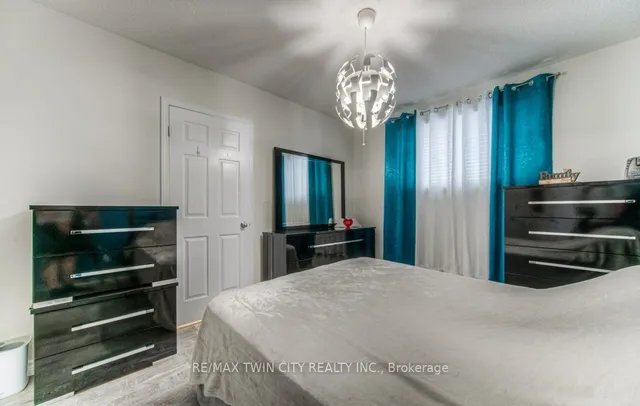 Additional image 6 of 1941 Ottawa St Unit A12