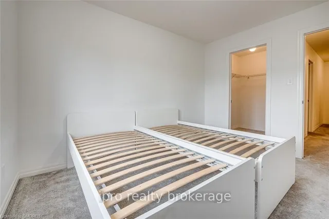 Additional image 29 of 11 SHEDROW Pl