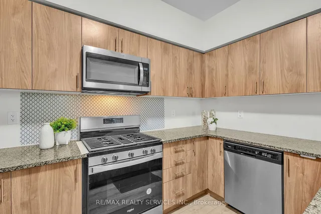 Additional image 16 of 18 Humberwood Blvd Unit 2