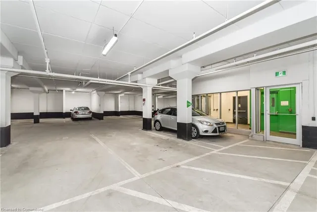 Additional image 15 of 690 King St Unit 522