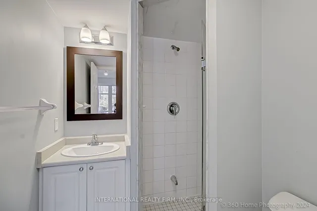 Additional image 17 of 21 Ruttan St Unit TH 141