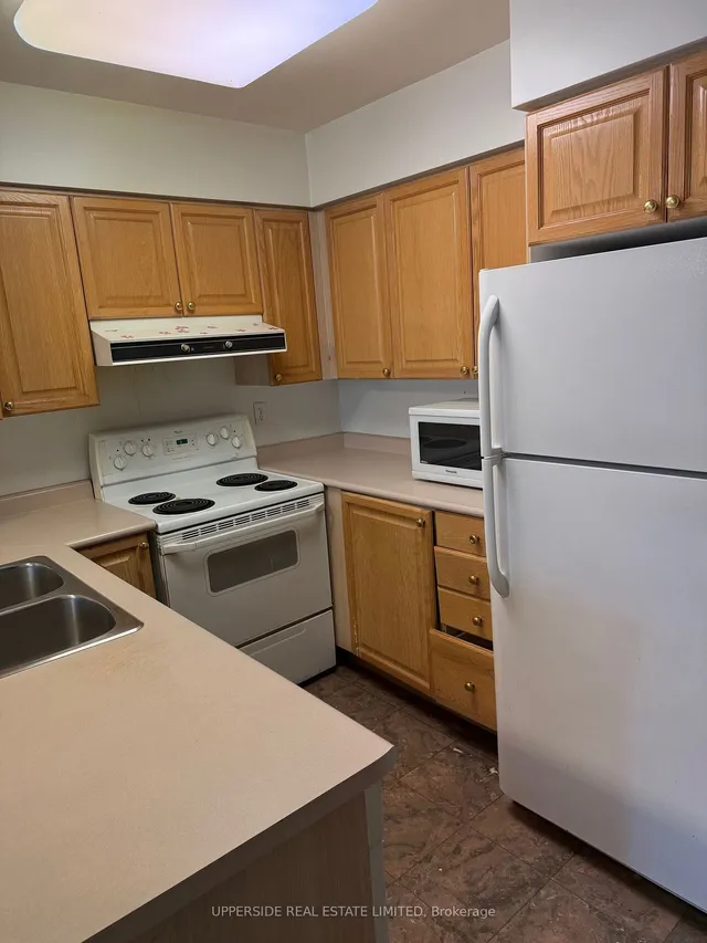 Additional image 9 of 750 Bay St Unit 2705