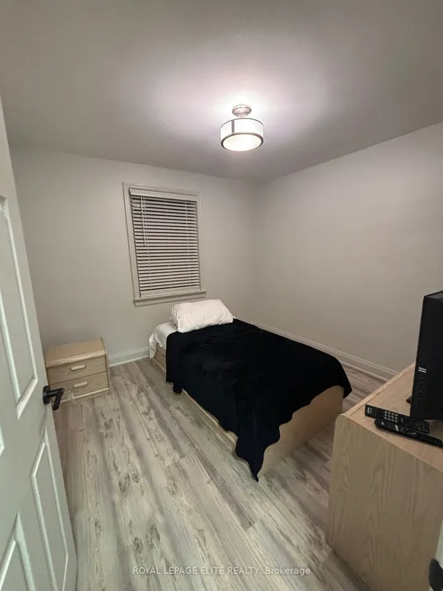 Additional image 7 of 15 Stock Ave