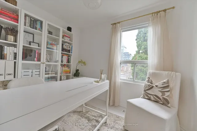 Additional image 18 of 37 Dupont St