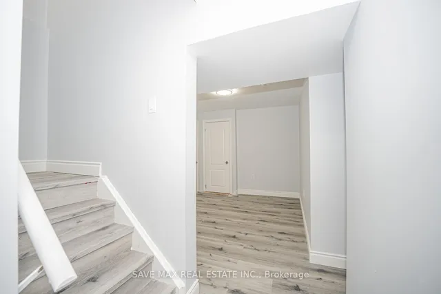 Additional image 26 of 252 Shady Glen Cres