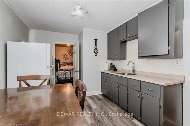 Additional image 6 of 611 Lancaster St