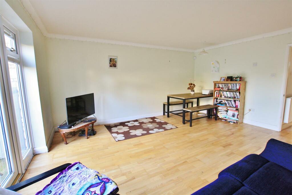 Additional image 8 of Bainton Close, Bradford-On-Avon