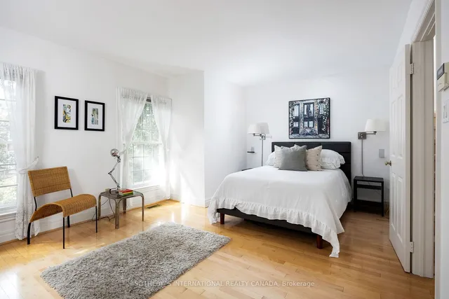 Additional image 18 of 240 Broadway Ave Unit Unit 4