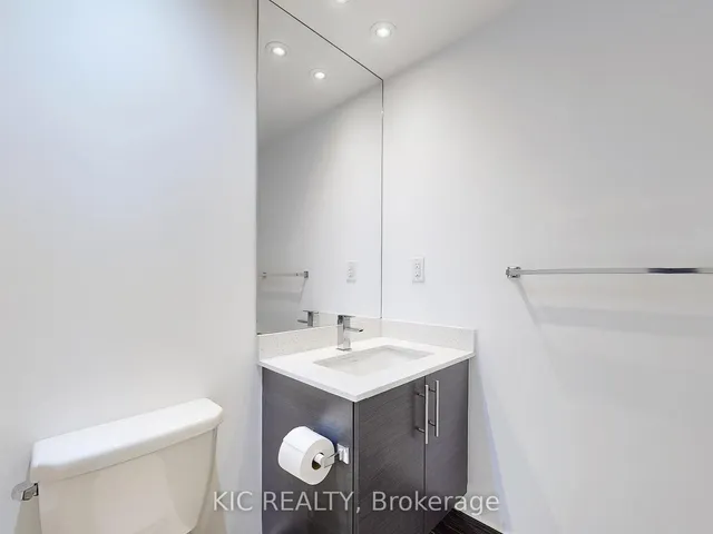 Additional image 23 of 400 Adelaide St Unit 107