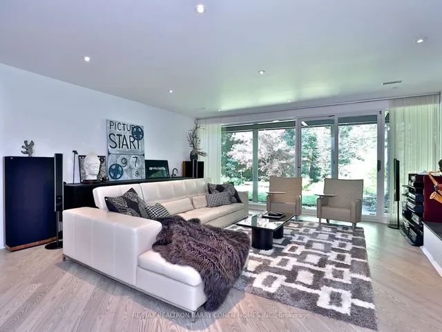 Additional image 27 of 18 Timberglade Crt