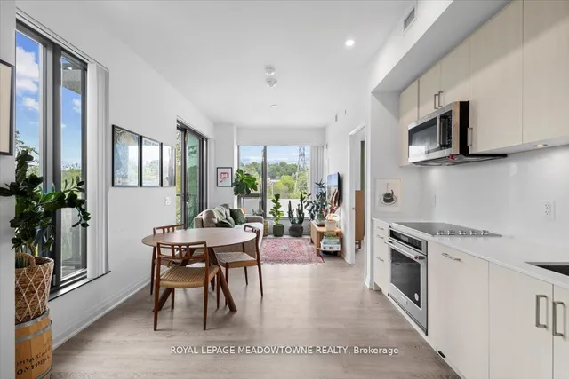 Additional image 11 of 280 Howland Ave Unit 302